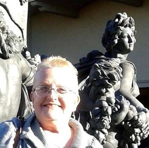 Meet your Posher, Celina